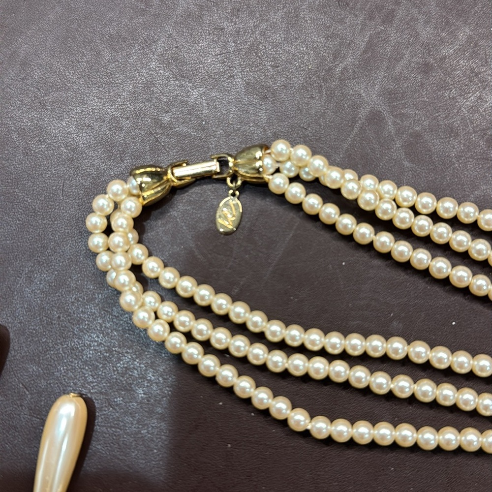 Pearl strand - Picture 3 of 5